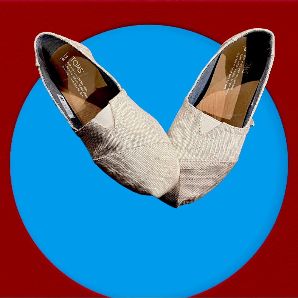 Women toms shoes sizes 6